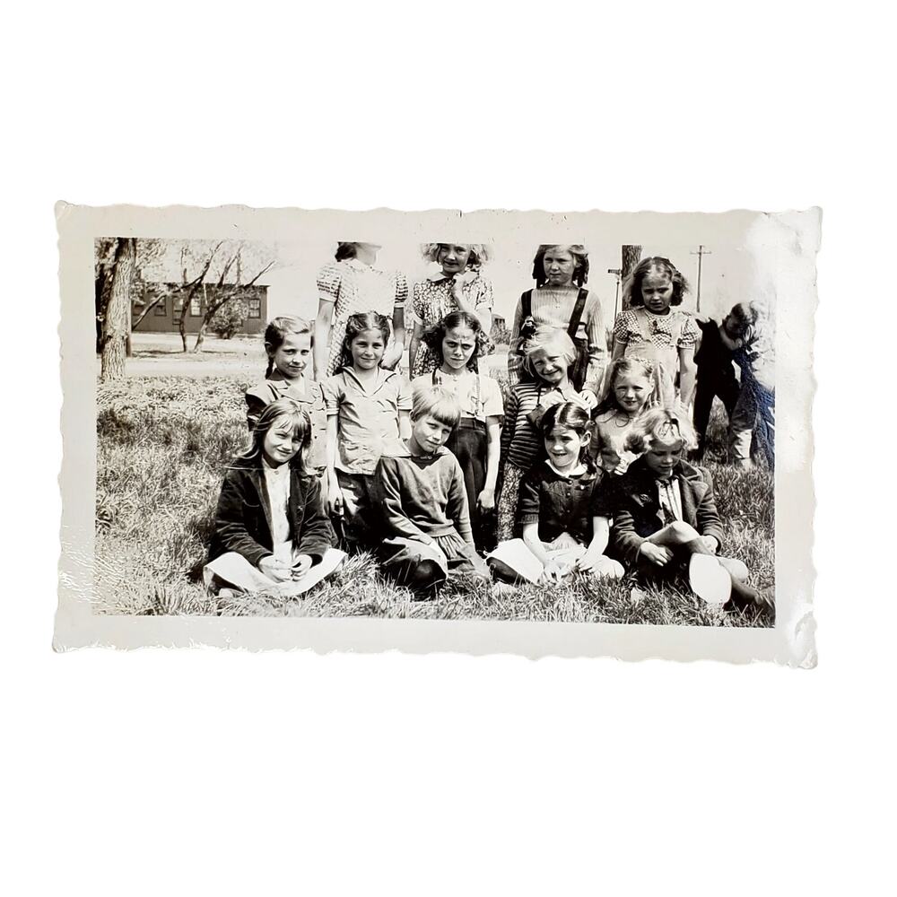 Vtg Children Class Photo Monochrome Photography Found Snapshot Landscape